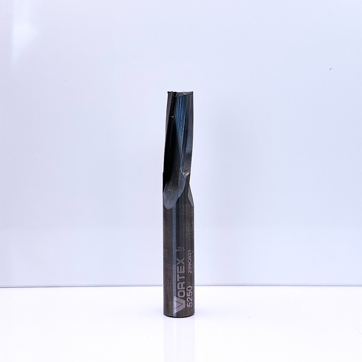 Vortex 4450 – 3-Flute Low-Helix Upcut Finishing Router Bit – 1/2 in Diameter