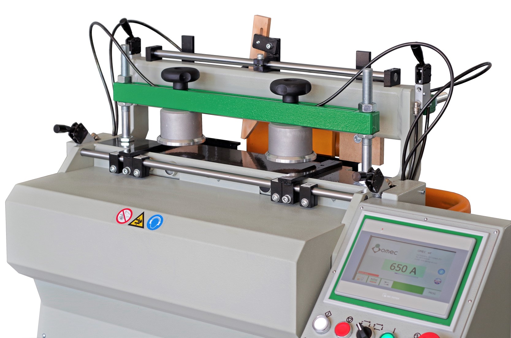 OMEC 650 A dovetail and parallel joint closeup