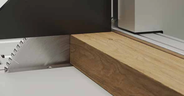 Official Legend 500 cutting-zone detail showing the 500 mm upstroke blade and solid-wood section