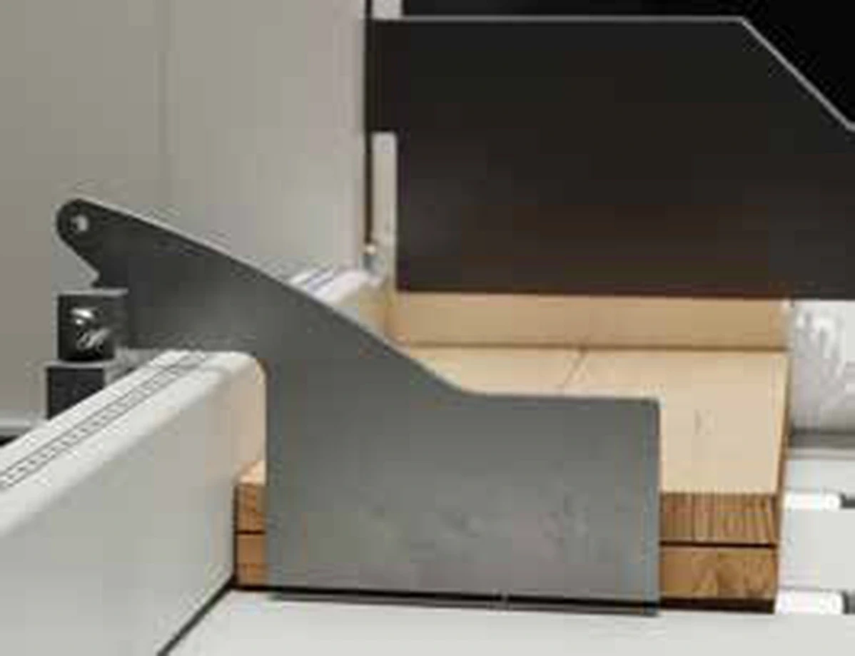 Optional rising front guard for Salvamac Legend crosscut saws