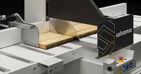 Salvamac Legend semi-automatic saw cutting operation