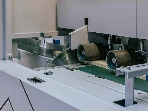 SalvaCut 3000 roller detail