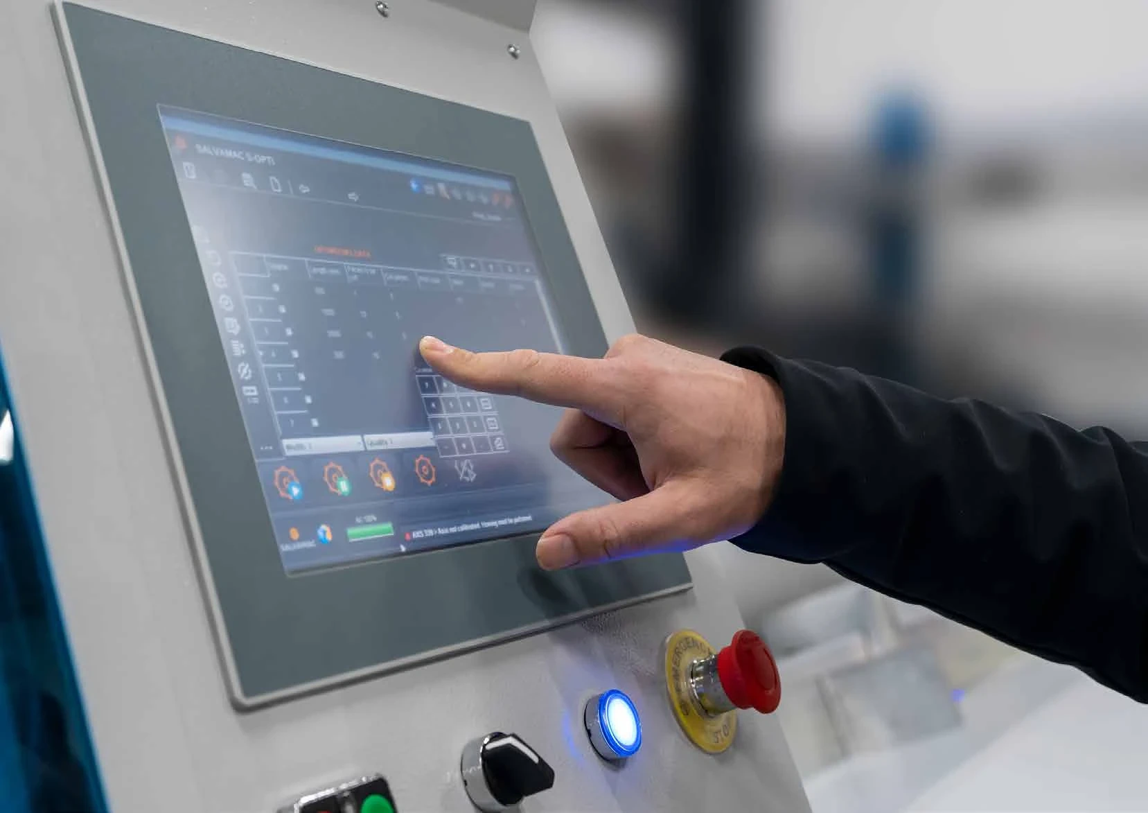 Salvamac SalvaCut protected cutting chamber and touchscreen